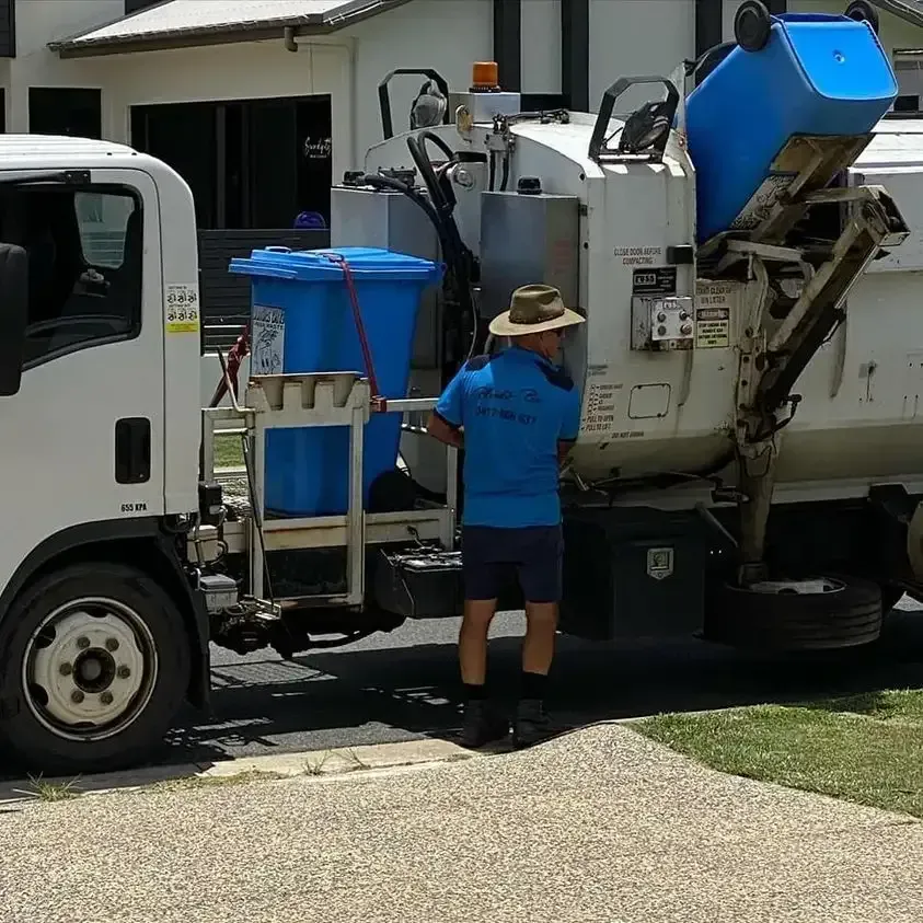 Blondies Bins truck